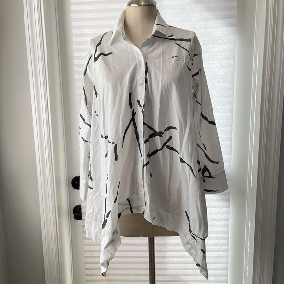 Comfy USA Blouse handkerchief hem abstract print collared size XS, lagenlook. - Picture 1 of 8